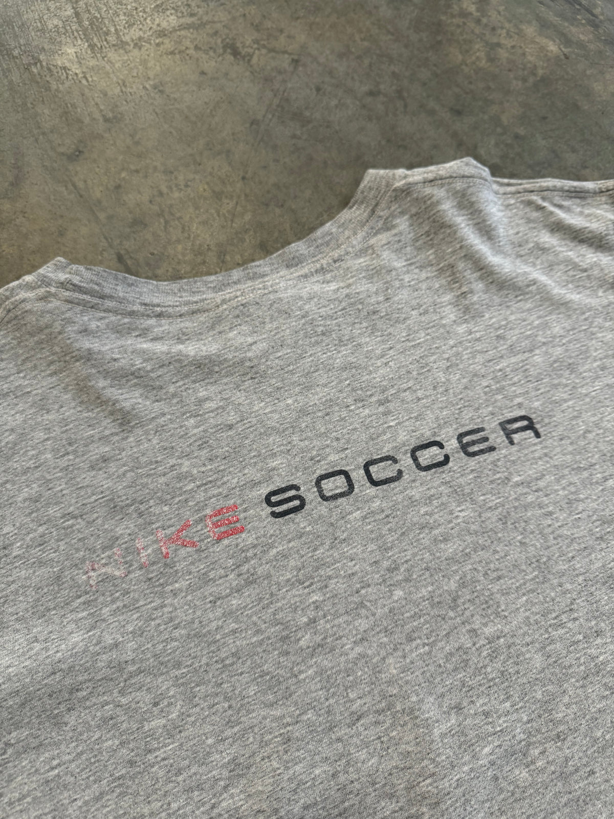 Vintage Nike 'Soccer Camp' T-Shirt – L