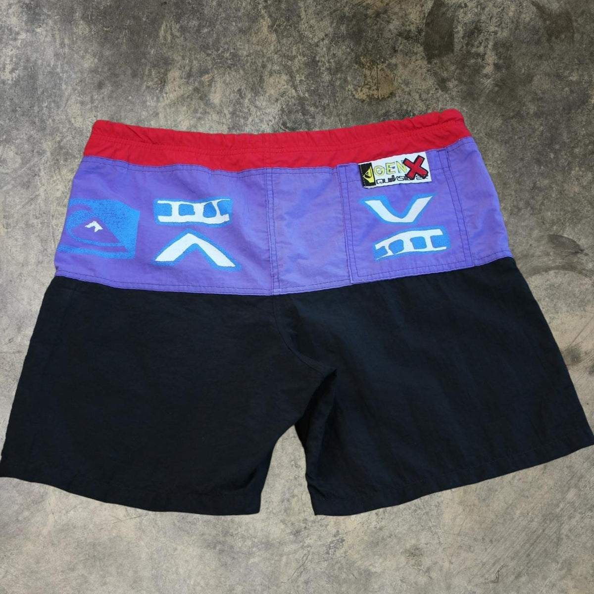 Vintage Quiksilver Boardshorts – M