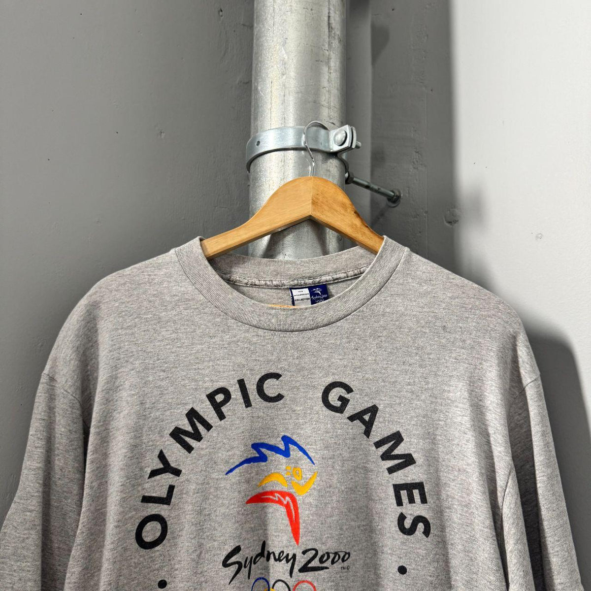 Vintage Sydney 2000 Olympic Games T-Shirt - Image 2
