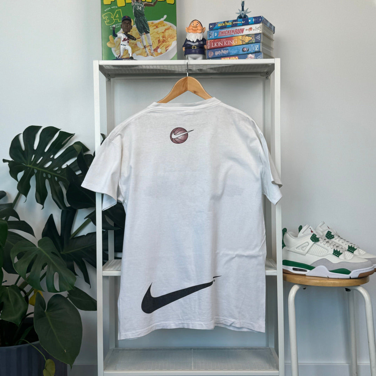 Vintage Nike Basketball T-Shirt – M