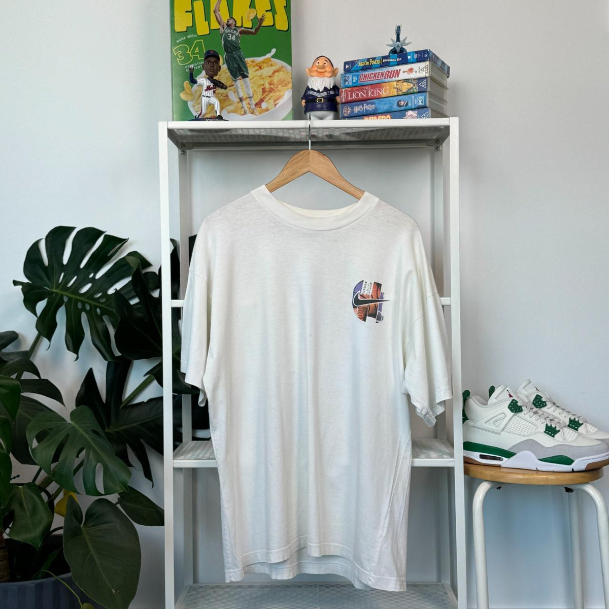 Vintage Nike Basketball T-Shirt – L